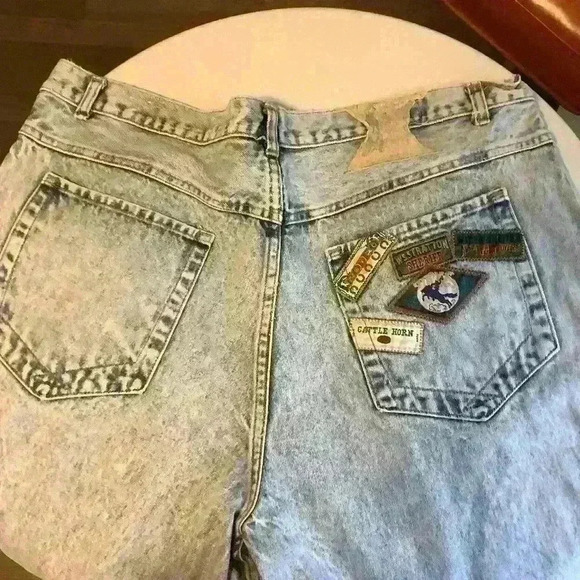 Vintage High Waist 80’s 90s Jeans with Rodeo themed patches - Picture 2 of 6